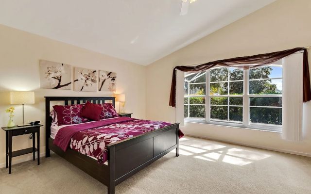 Pool : Games Room : Garden Tub : Gated