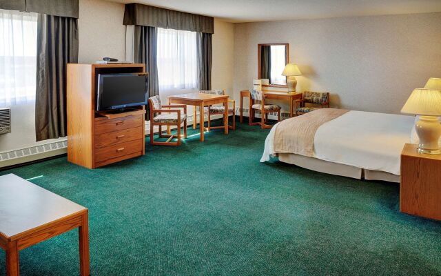 Coast Fort St. John Hotel