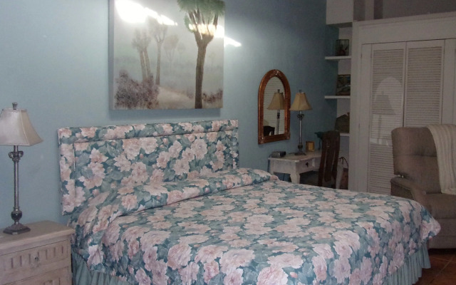 Casita Montana Hotel and Suites