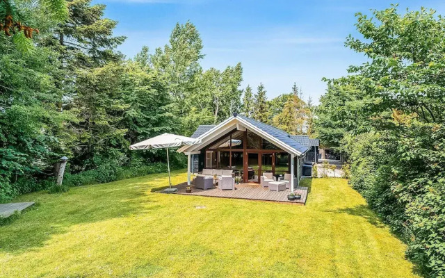 5 Star Holiday Home in Vaeggerlose
