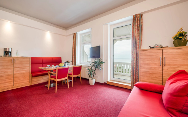 Strandhotel zur Promenade