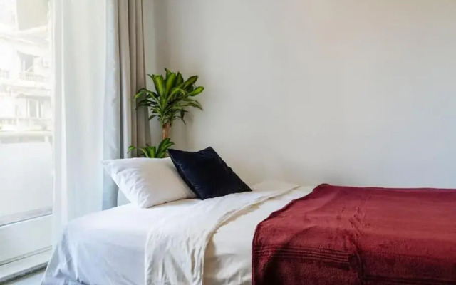 Pop Art Flat - Bright 2BR near the Old Town