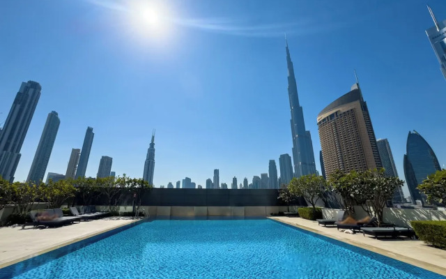High Floor Burj Views over Dubai Mall