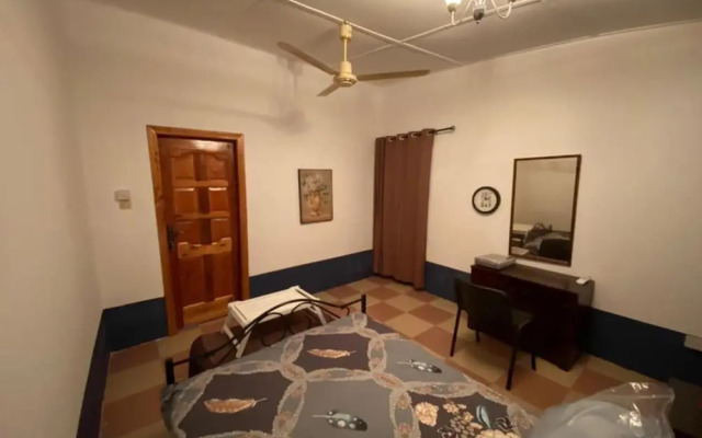 Stunning 2-bed House in Madina