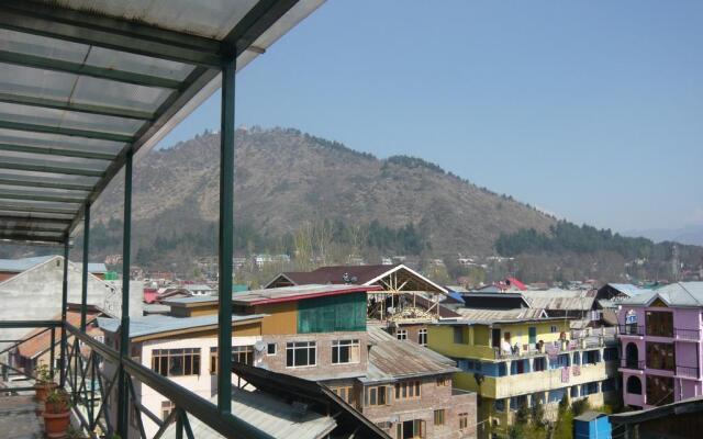 Hotel Akbar Inn