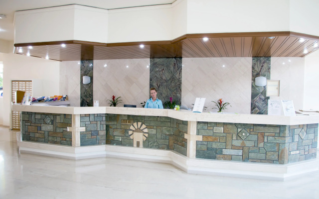 Euroxenia Marathon Hotel