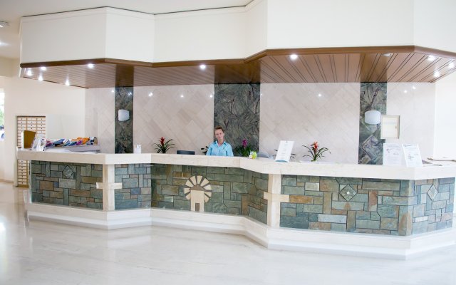 Euroxenia Marathon Hotel