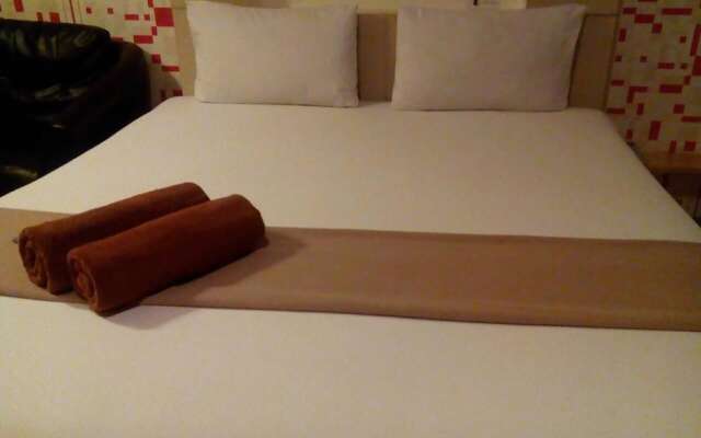 Bearing 26 Hotel
