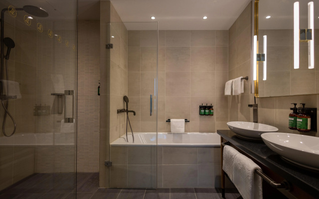voco The Hague by IHG