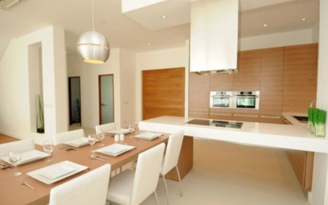 3 Bedroom Sea View Villa Sea Shore
