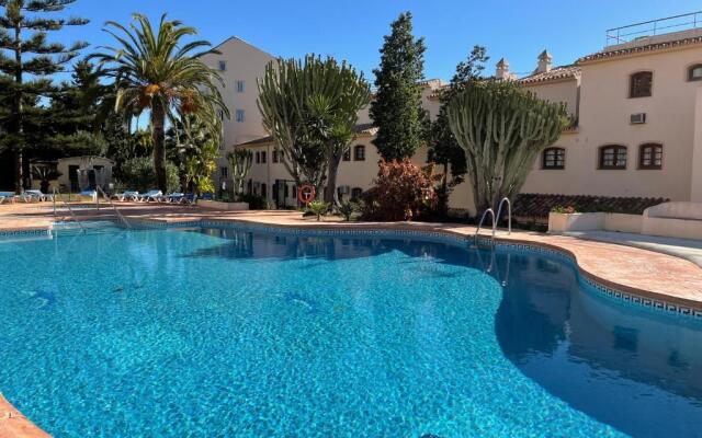 Apartamentos El Toro