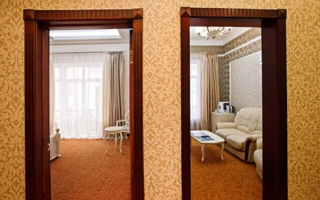 Metropol Hotel