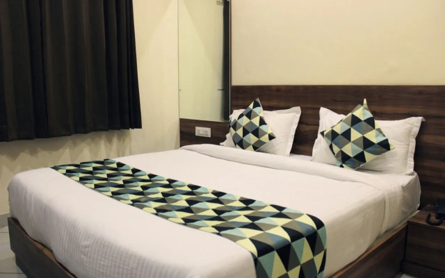 Maruti Group of Hotels - Hotel Shri Naman