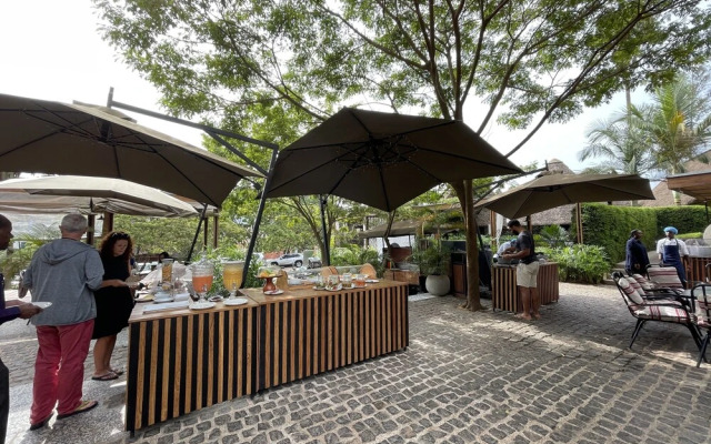 Le Petit Village Hotel & Spa