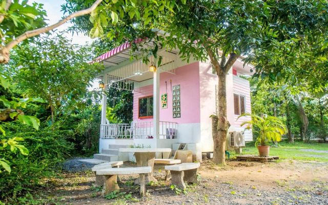 Poomvarin Resort