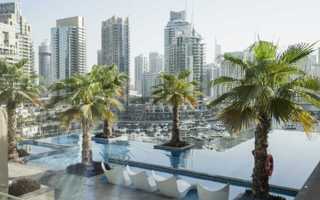 Urban Apartment in Marina Gate, Central Location!