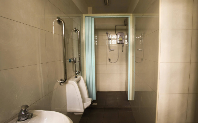 Joyfor Backpacker Hostel Kallang (SG Clean)