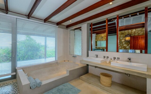 Bahia Mar Boutique Hotel