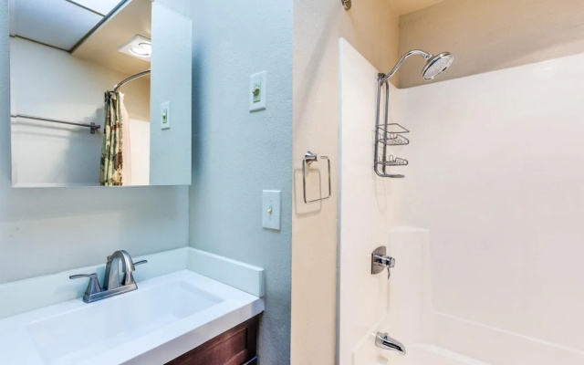 Meadow House Condo 4
