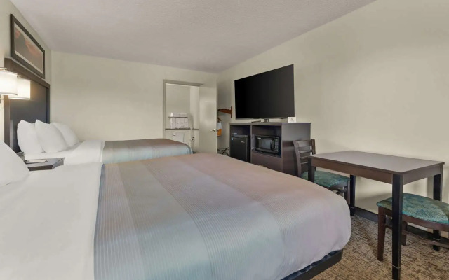 Quality Inn & Suites Dublin