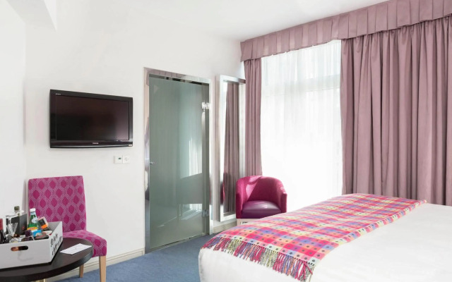 The House Hotel