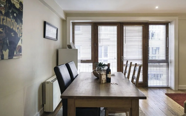 MetroStays - Temple Bar 16