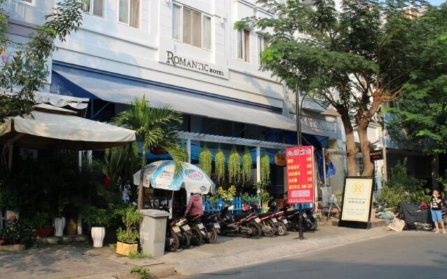 Romantic Hotel