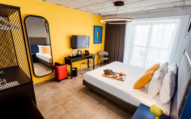 IKYK Hotel - IK Collection