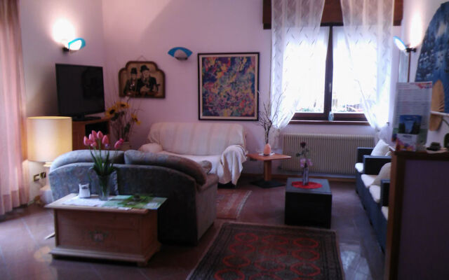 Garni Rosa