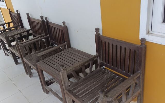 Hotel O Wisma Parakita Syariah Near RS Faisal Patalasang