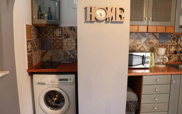 Art Apartment Nearby the sea