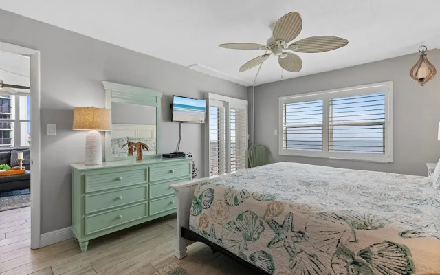 Ponce de Leon Towers 401