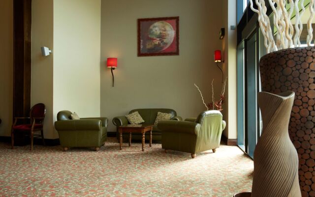 Best Western Plus Pastures Hotel