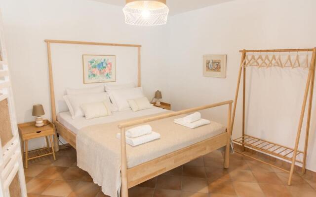 AZALEA - Modern studio with sea view