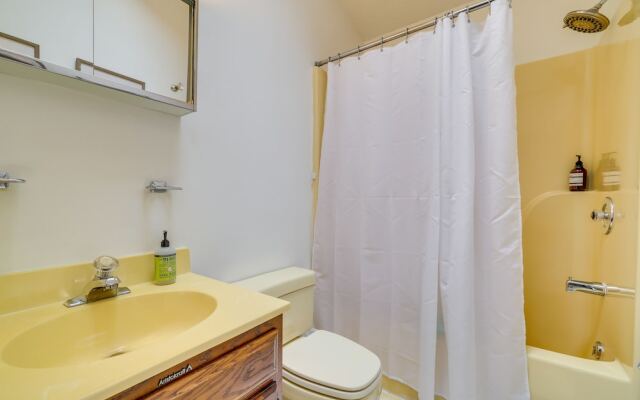 Traditional Blakeslee Chalet: Deck & Lake Access!