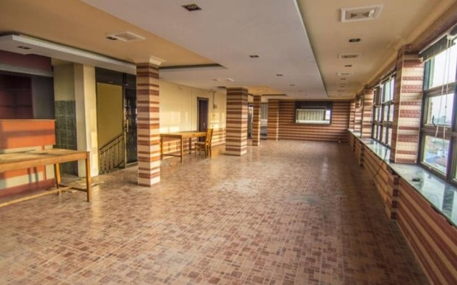 Angel Palace Hotel & Ktv