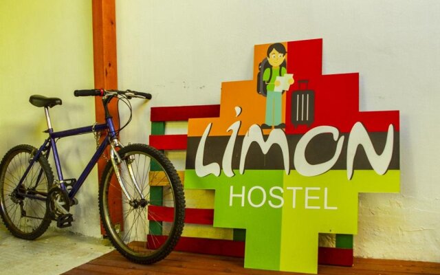 Limon Hostel