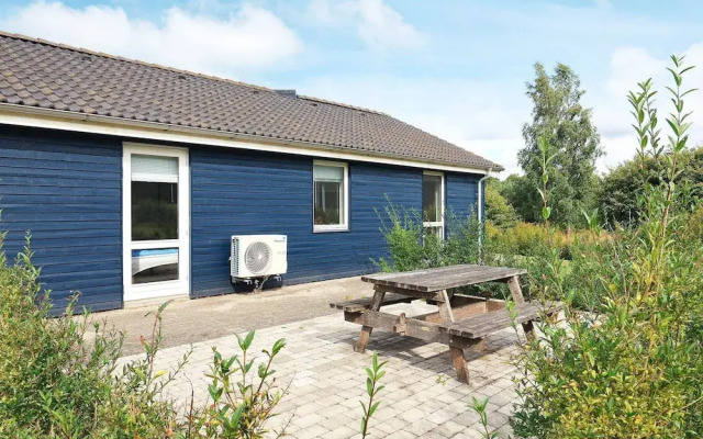 8 Person Holiday Home in Skals
