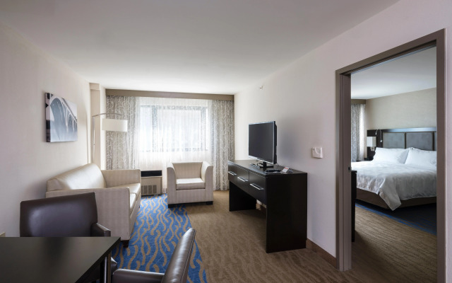 Holiday Inn Washington Capitol - Natl Mall by IHG