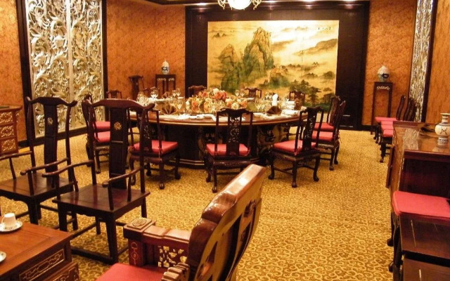 Gezhouba Hotel