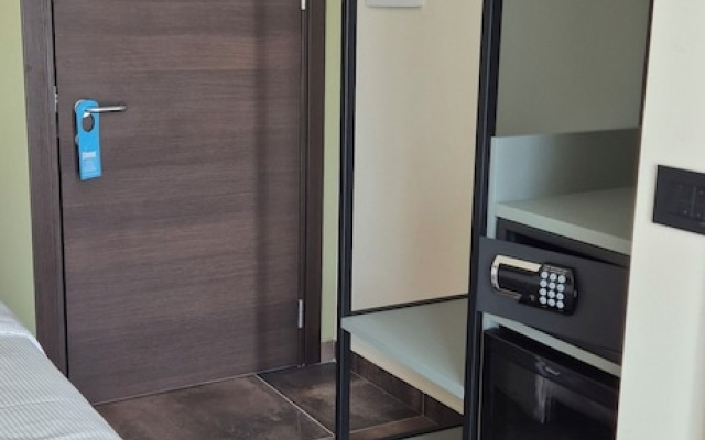 Hotel V7