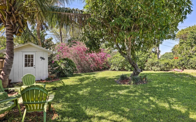 Vibrant Stuart Getaway w/ Private Hot Tub!