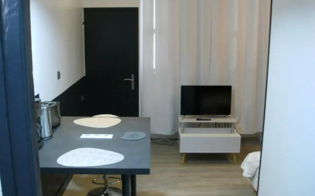 studio vic 2.0