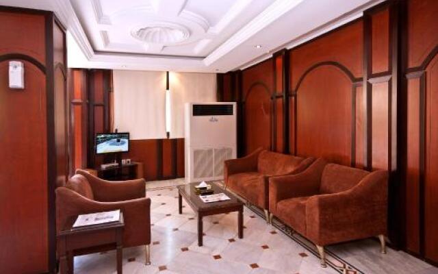 Al Jumeirah Modern Furnished Apartments