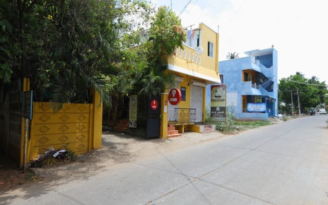 OYO 14440 Home Comfort 1BHK Near Auroville Beach