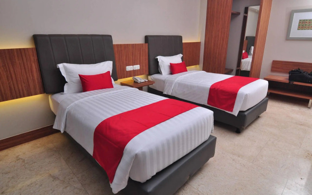 Demelia Hotel