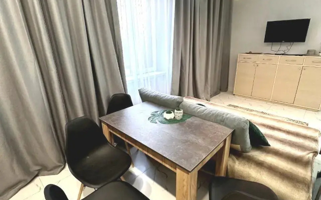 Apartments on the 3rd Lane, 94G
