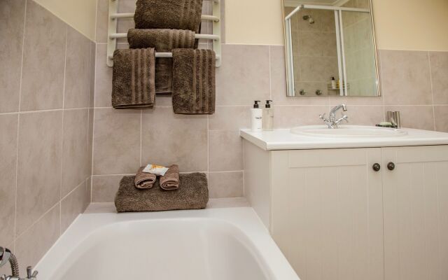 Summit Place Guest House