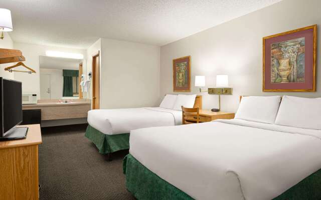 Travelodge By Wyndham Wellington Ks
