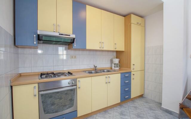 Apartments Vrlika